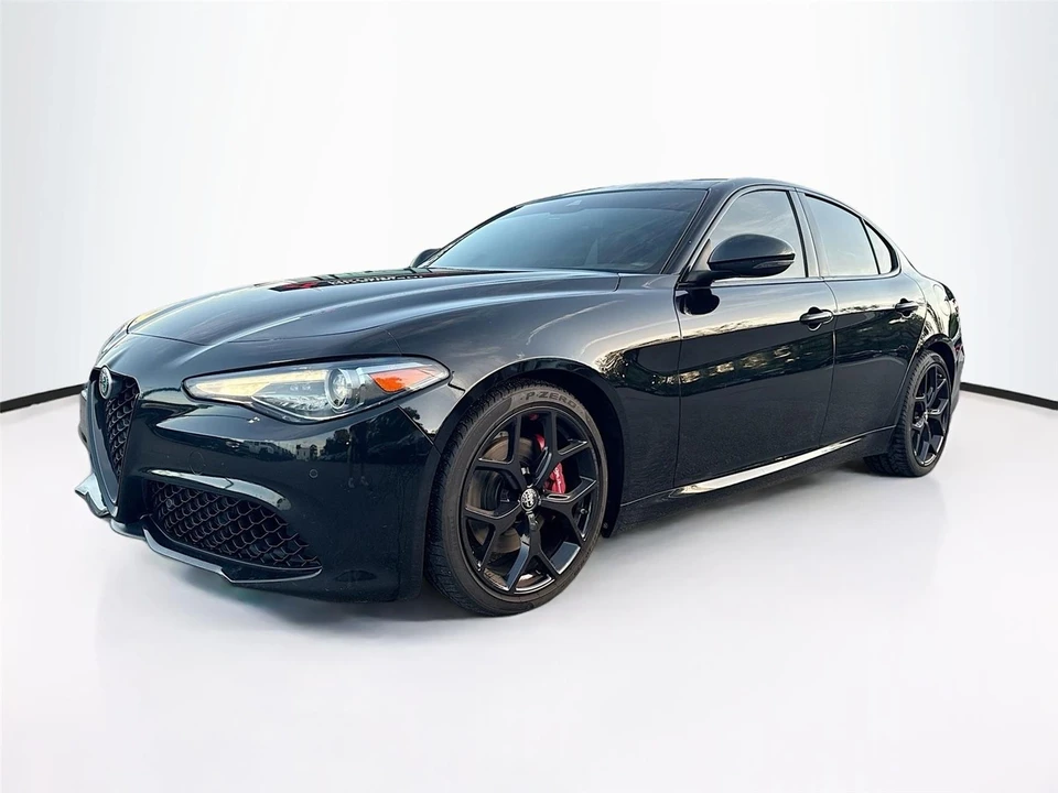 2020 Alfa Romeo Giulia - Image 3 of 15