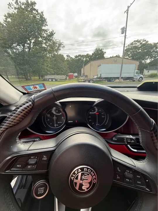 2020 Alfa Romeo Giulia - Image 2 of 9
