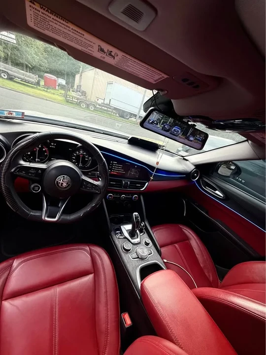 2020 Alfa Romeo Giulia - Image 5 of 9