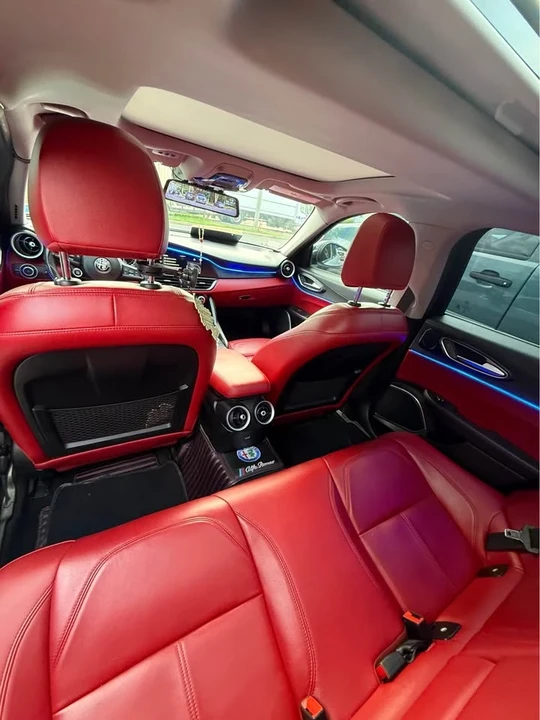2020 Alfa Romeo Giulia - Image 4 of 9