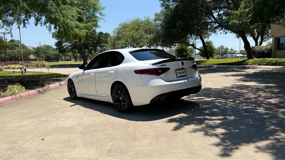2020 Alfa Romeo Giulia - Image 7 of 13