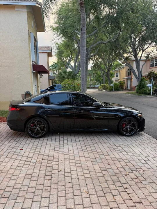 2020 Alfa Romeo Giulia - Image 7 of 15