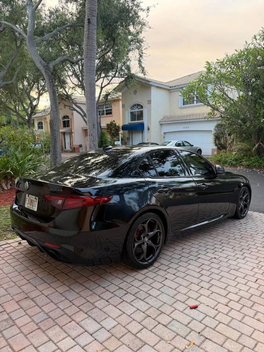 2020 Alfa Romeo Giulia - Image 8 of 15