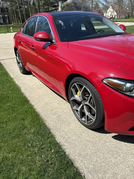 2020 Alfa Romeo Giulia - Image 2 of 12