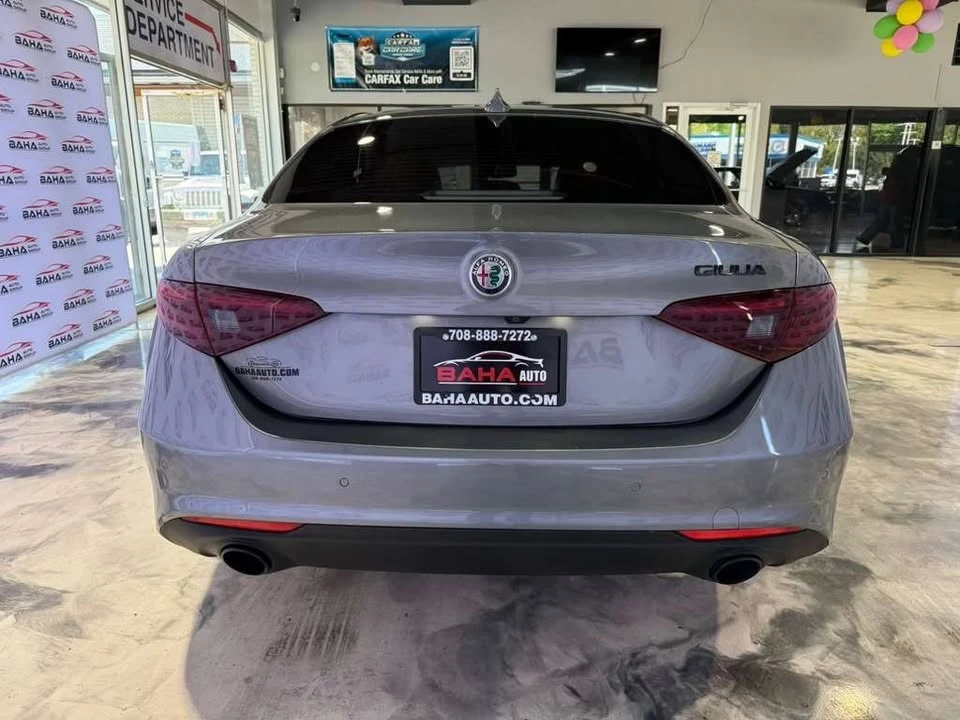 2020 Alfa Romeo Giulia - Image 7 of 20