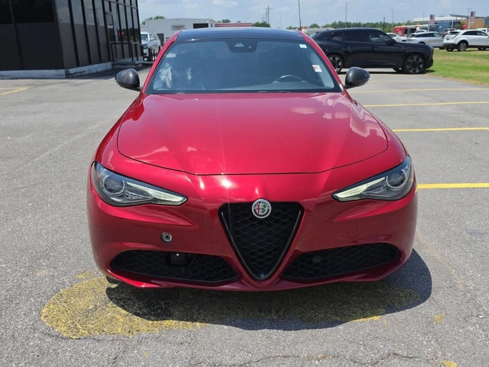 2020 Alfa Romeo Giulia - Image 7 of 17