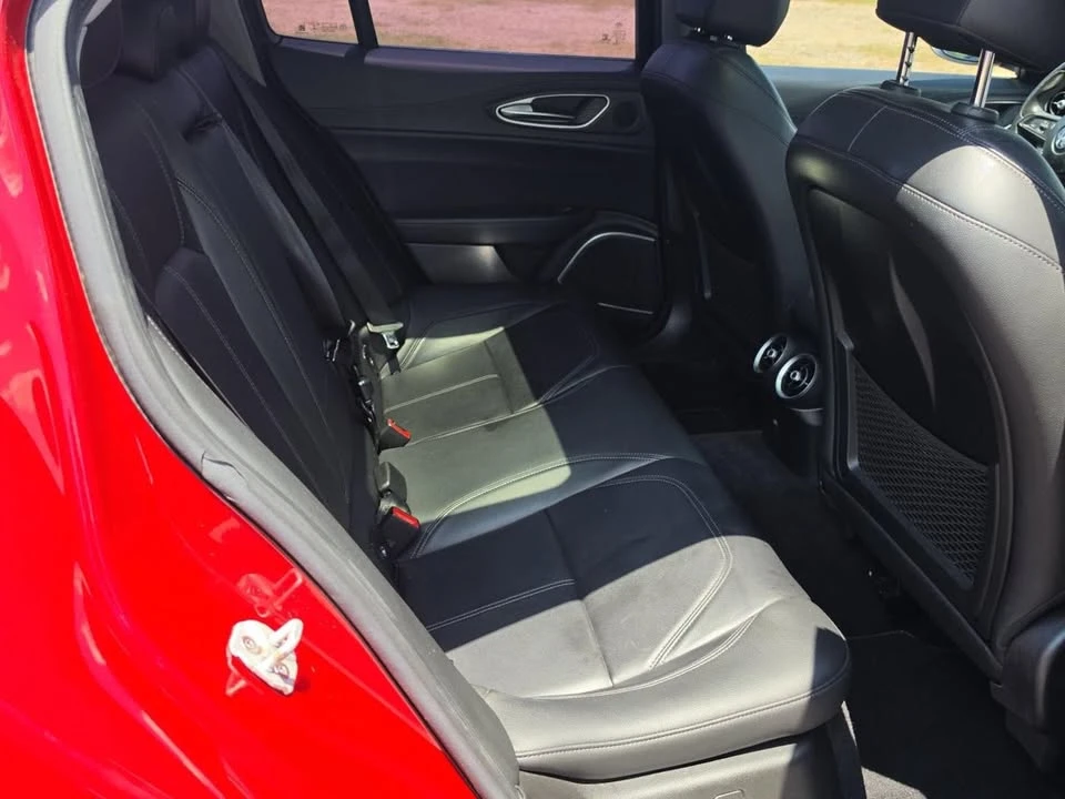 2020 Alfa Romeo Giulia - Image 13 of 17