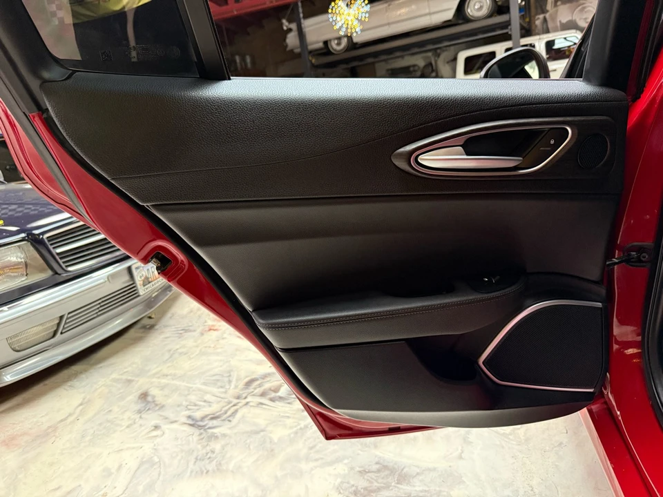 2020 Alfa Romeo Giulia - Image 31 of 31