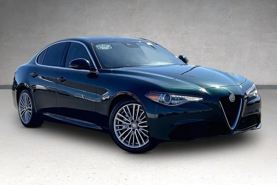 2020 Alfa Romeo Giulia - Image 2 of 20