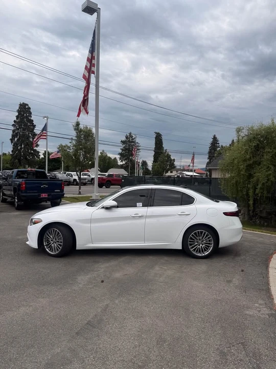 2020 Alfa Romeo Giulia - Image 2 of 12