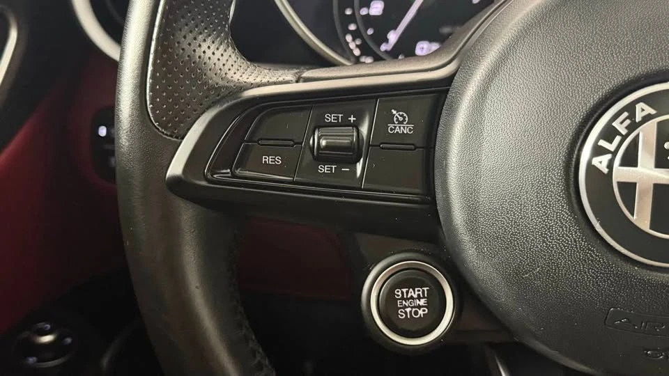 2020 Alfa Romeo Giulia - Image 18 of 20
