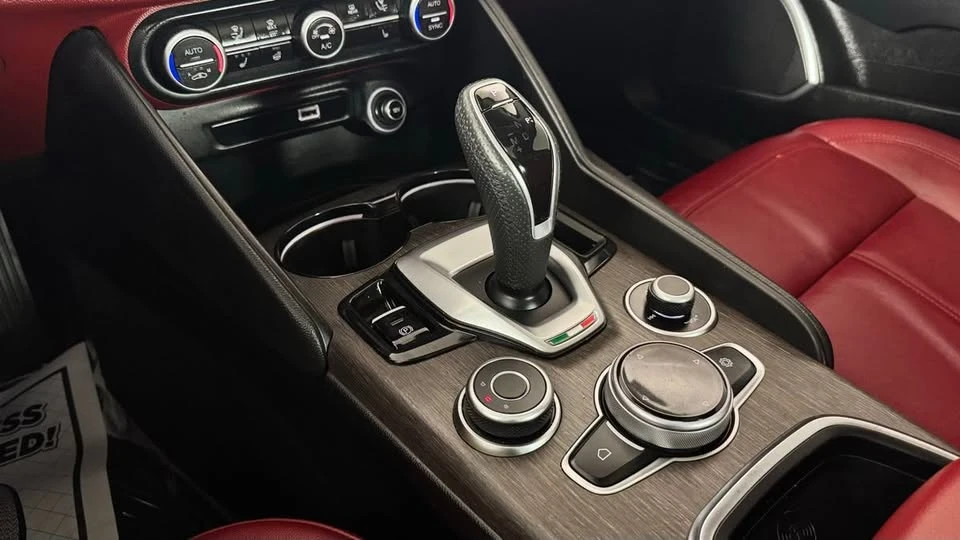 2020 Alfa Romeo Giulia - Image 20 of 20