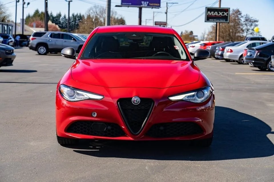2020 Alfa Romeo Giulia - Image 2 of 20