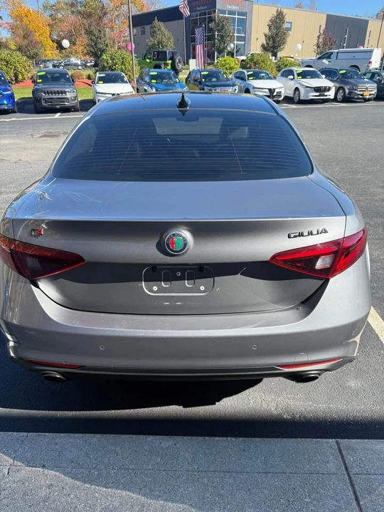 2020 Alfa Romeo Giulia - Image 2 of 5