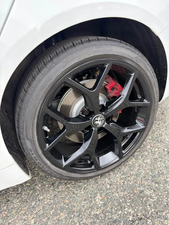 2020 Alfa Romeo Giulia - Image 17 of 17