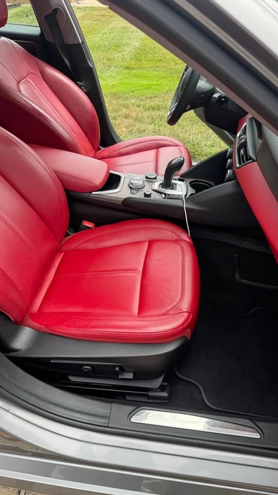 2020 Alfa Romeo Giulia - Image 17 of 20