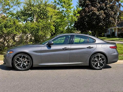 2020 Alfa Romeo Giulia Ti Sedan 4D