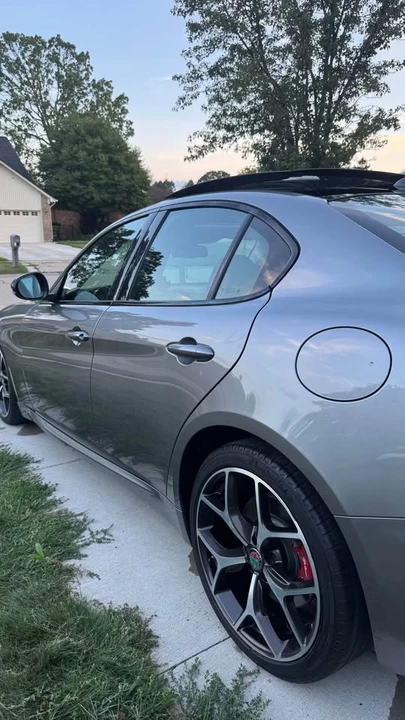 2020 Alfa Romeo Giulia - Image 5 of 20