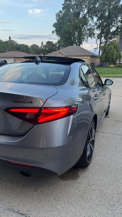 2020 Alfa Romeo Giulia - Image 7 of 20