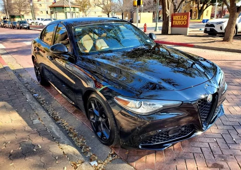 2020 Alfa Romeo Giulia - Image 3 of 8