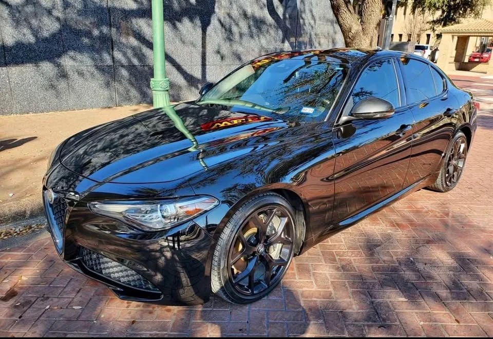 2020 Alfa Romeo Giulia - Image 2 of 8