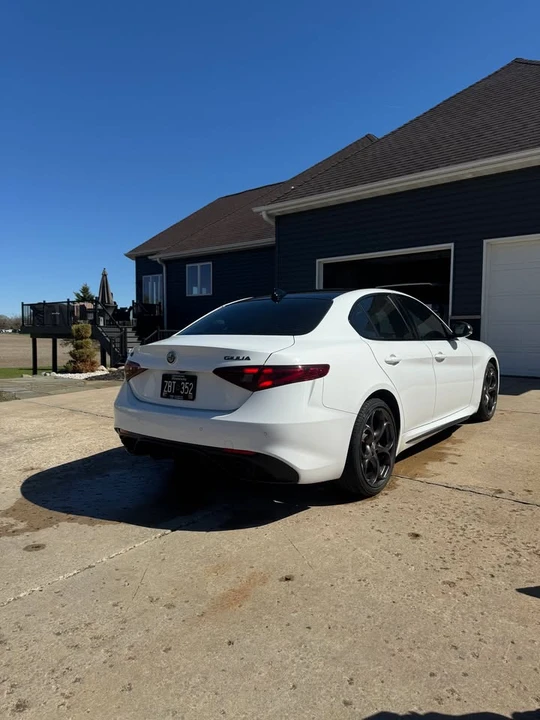 2020 Alfa Romeo Giulia - Image 3 of 15