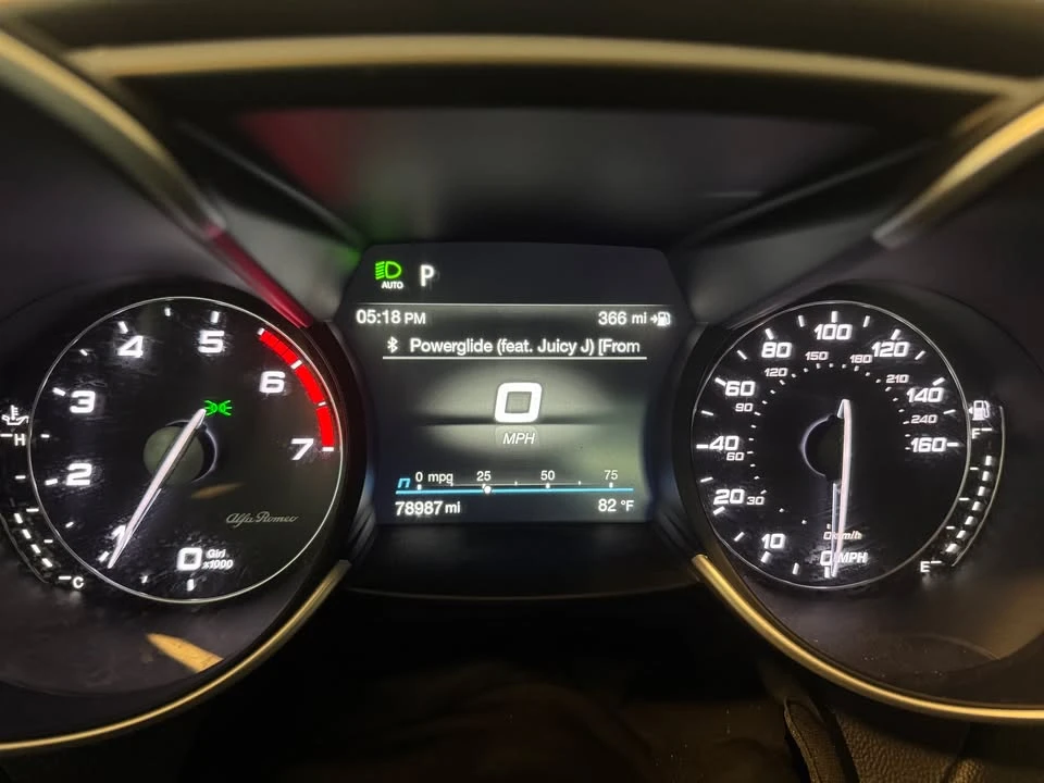 2020 Alfa Romeo Giulia - Image 14 of 15