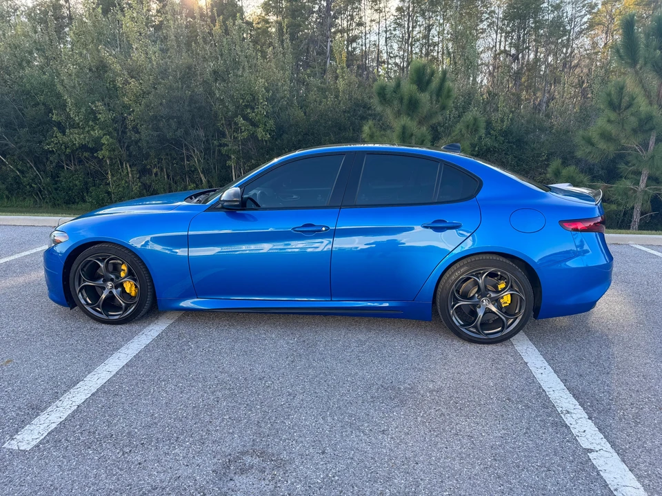 2020 Alfa Romeo Giulia - Image 8 of 31