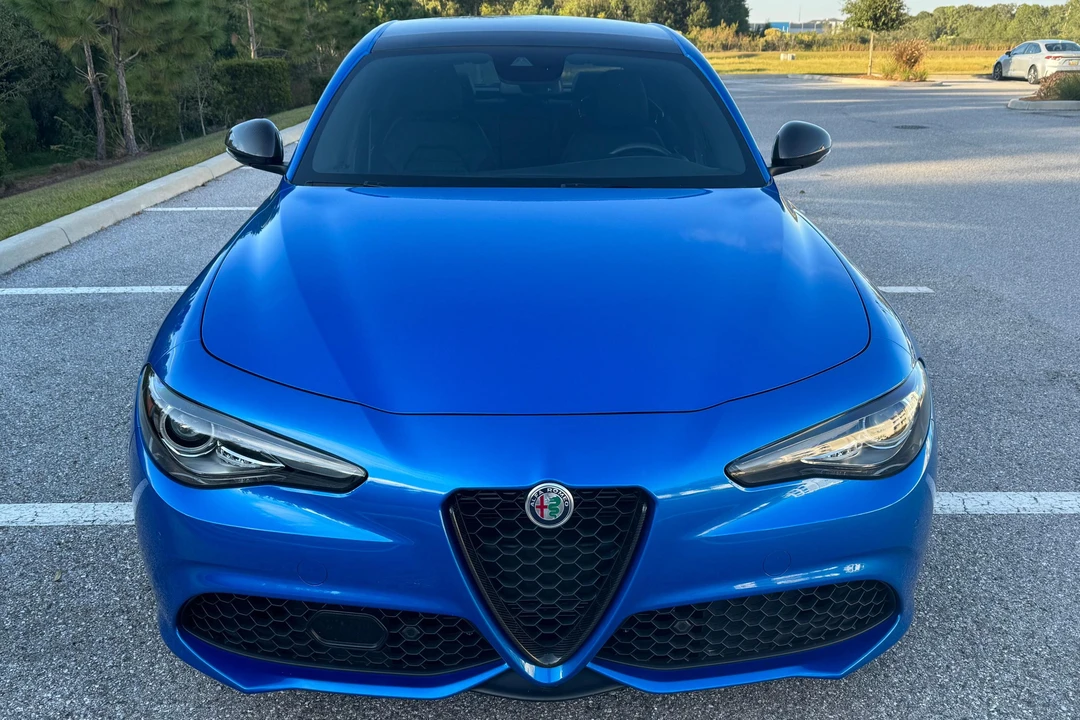 2020 Alfa Romeo Giulia - Image 2 of 31