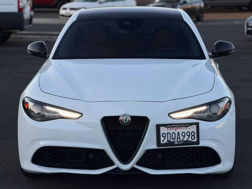 2020 Alfa Romeo Giulia - Image 4 of 20