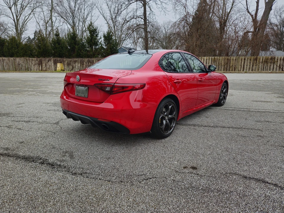2020 Alfa Romeo Giulia - Image 14 of 31