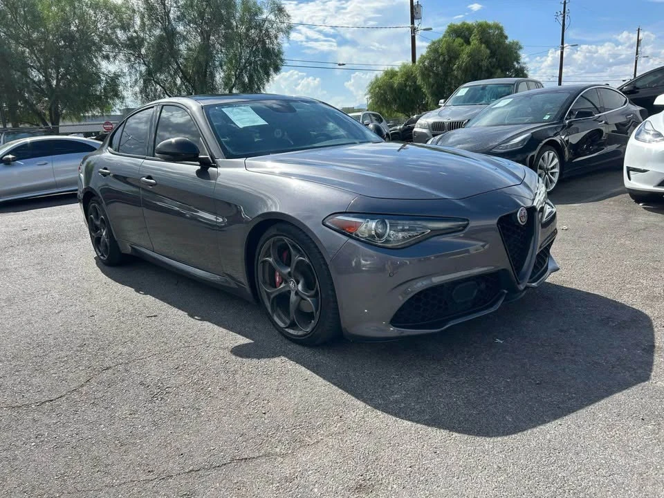 2020 Alfa Romeo Giulia - Image 2 of 17