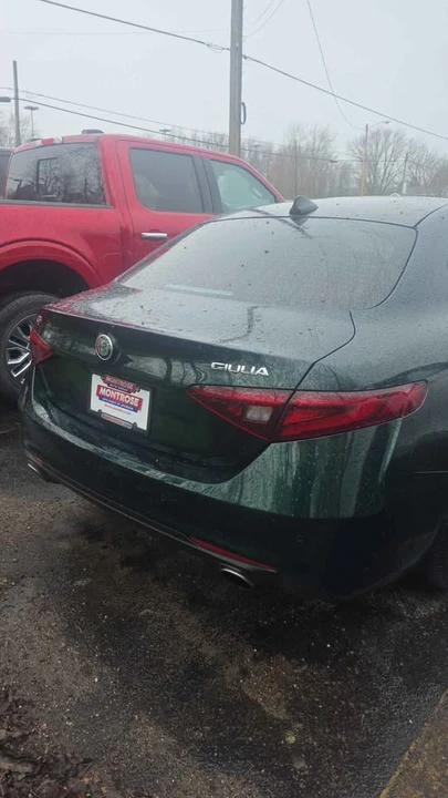 2020 Alfa Romeo Giulia - Image 10 of 19