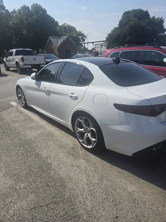 2020 Alfa Romeo Giulia - Image 3 of 10