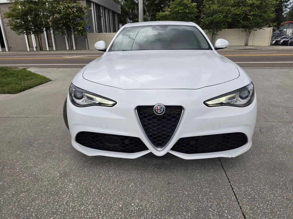2020 Alfa Romeo Giulia - Image 3 of 18