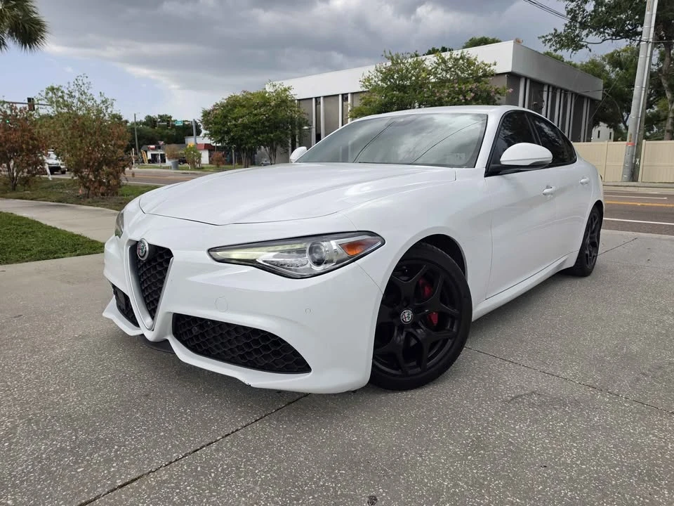 2020 Alfa Romeo Giulia - Image 2 of 18