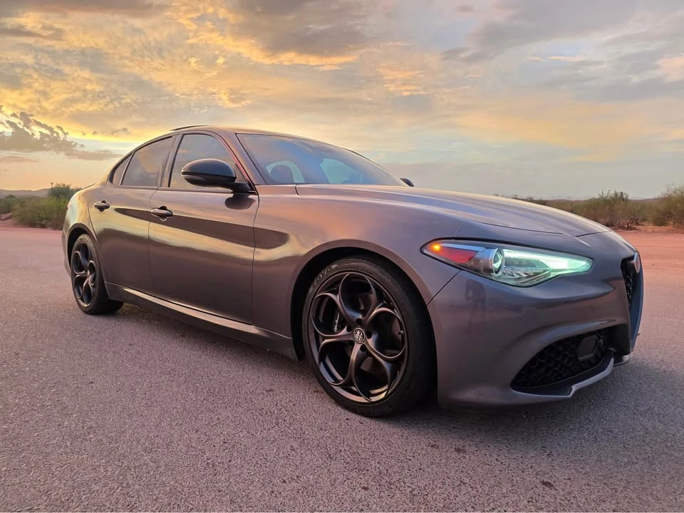 2020 Alfa Romeo Giulia - Image 5 of 17