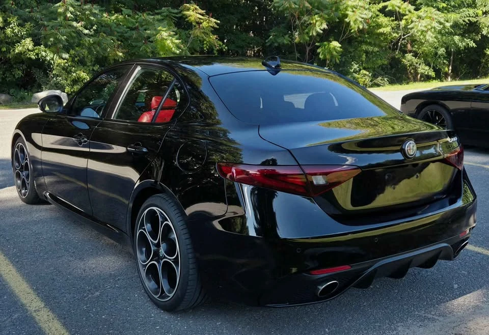 2020 Alfa Romeo Giulia - Image 2 of 17