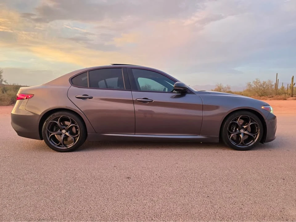 2020 Alfa Romeo Giulia - Image 2 of 17