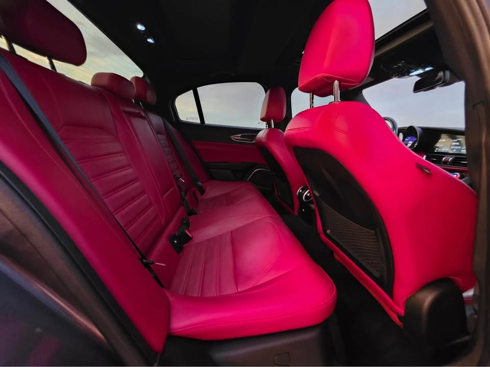 2020 Alfa Romeo Giulia - Image 13 of 17