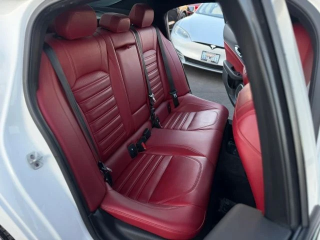 2020 Alfa Romeo Giulia - Image 11 of 26