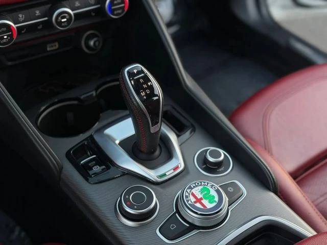 2020 Alfa Romeo Giulia - Image 22 of 26