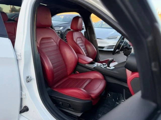 2020 Alfa Romeo Giulia - Image 10 of 26
