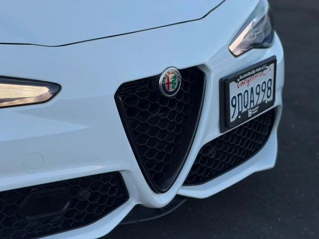 2020 Alfa Romeo Giulia - Image 4 of 26