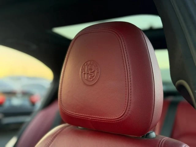 2020 Alfa Romeo Giulia - Image 18 of 26