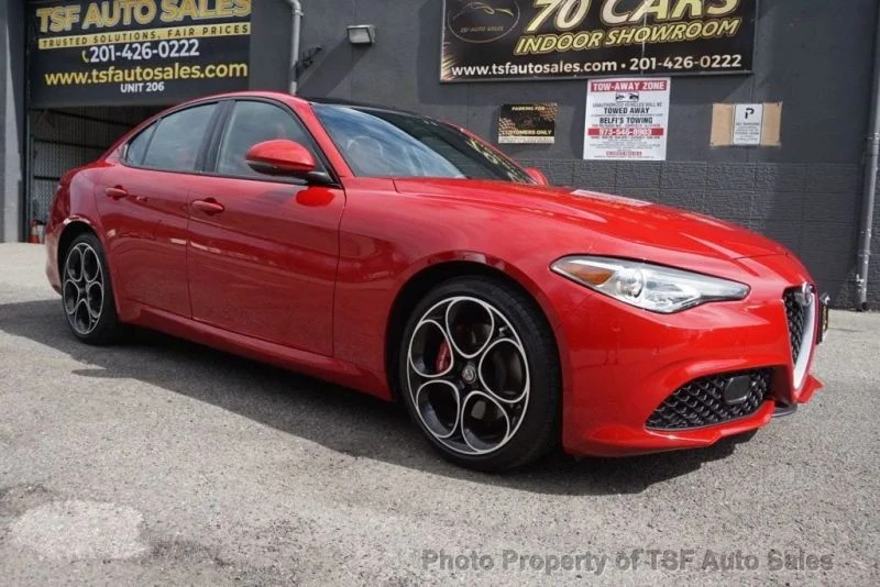 2020 Alfa Romeo Giulia - Image 10 of 12