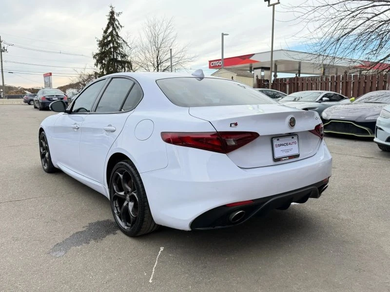 2020 Alfa Romeo Giulia - Image 7 of 12