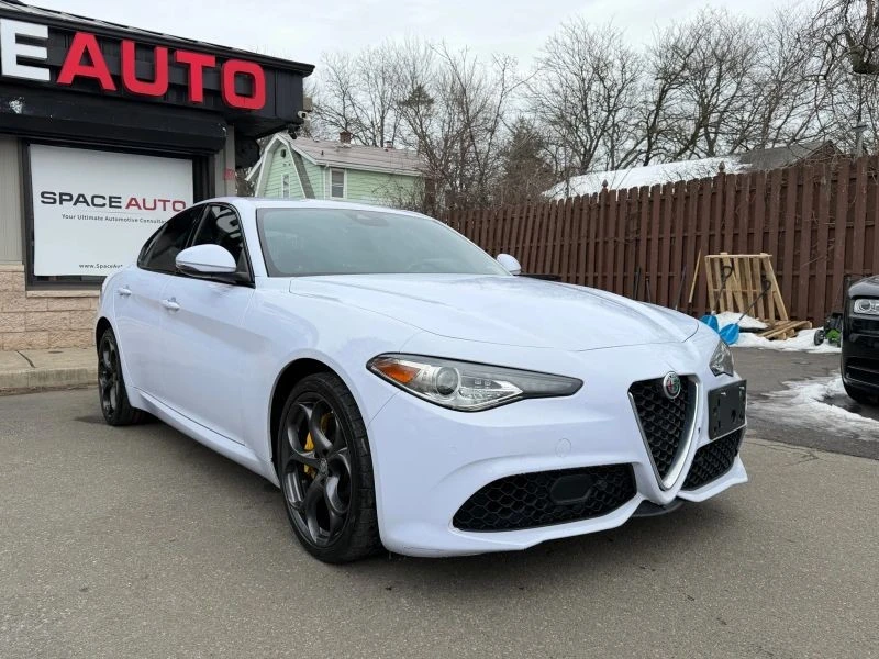 2020 Alfa Romeo Giulia - Image 3 of 12