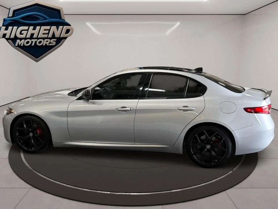 2020 Alfa Romeo Giulia - Image 3 of 31