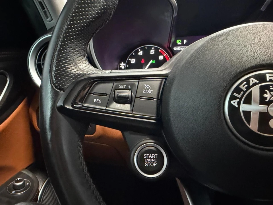 2020 Alfa Romeo Giulia - Image 31 of 31